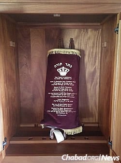 The community will join together to watch a scribe complete the final letters of the scroll on March 19. (Photo: Bais Yisroel Torah Gemach)