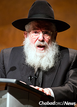Rabbi Nissen Mangel (Photo: Eliott Foust)