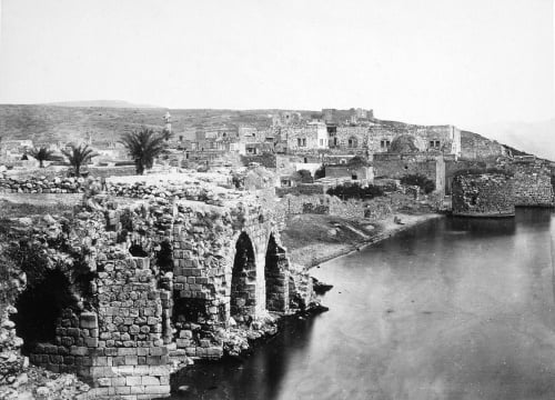 The City of Tiberias on the banks of the Kinneret Sea in 1862.