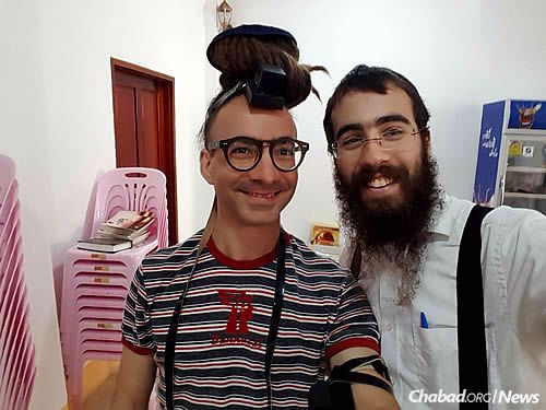 One size fits all when it comes to wrapping tefillin.