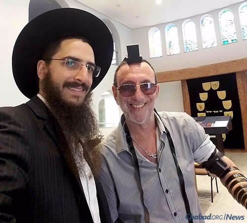 Com Rabino Levi Yitschac Slonim, do Beit Chabad de Perdizes/Sumar&#233;