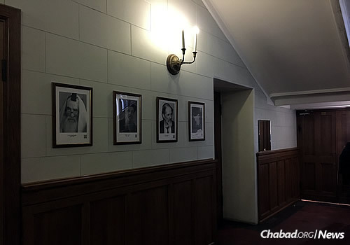Portraits of Moscow’s Chassidic heroes line the entrance hall of the Choral Synagogue, leading to the small room that once served as their base. (Photo: Dovid Margolin/ Chabad.org)
