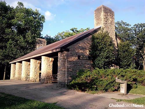 Hoyt Park in Madison, Wis., where Rabbi Avremel Matusof, co-director of Chabad House of Madison’s YJP (Young Jewish Professionals) division, will blow shofar. (Photo: Yelp)