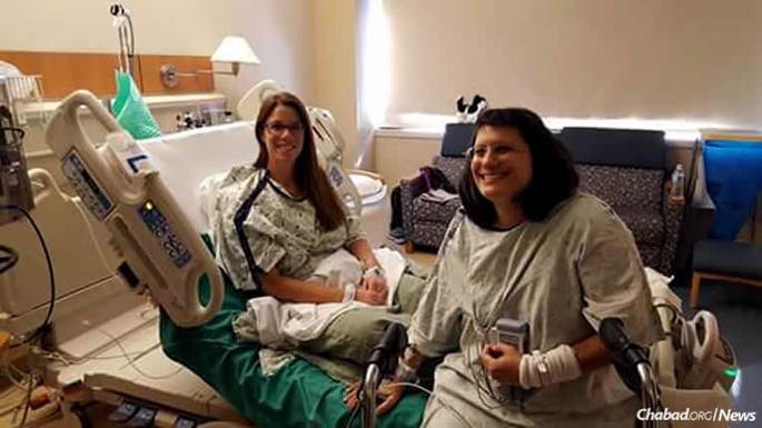 Vicki O’Neill Haber, left, a 40-year-old mother of two, donated a kidney to Rachel, 35, who was grappling with a serious medical condition, was on dialysis and needed a new organ. This photo was taken post-surgery, which proved successful.