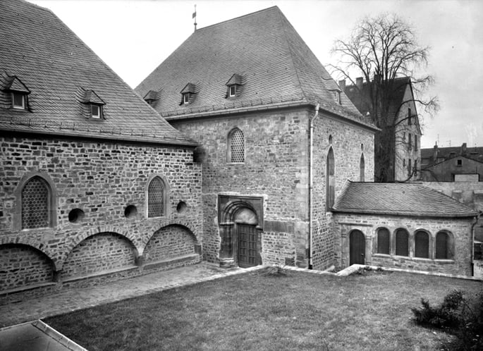 Разрушенный нацистами дом учения Раши после восстановления. (Источник: Worms City Archives)