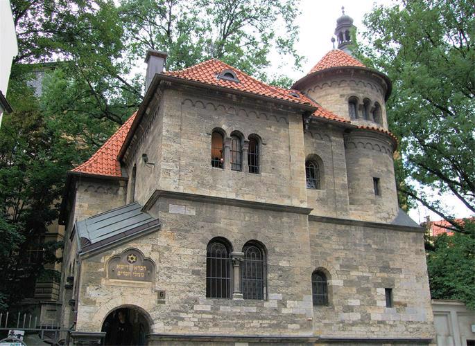 Former quarters of the famed chevra kadisha of Prague (Flickr).