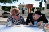 Send a Letter to the Ohel of the Rebbe