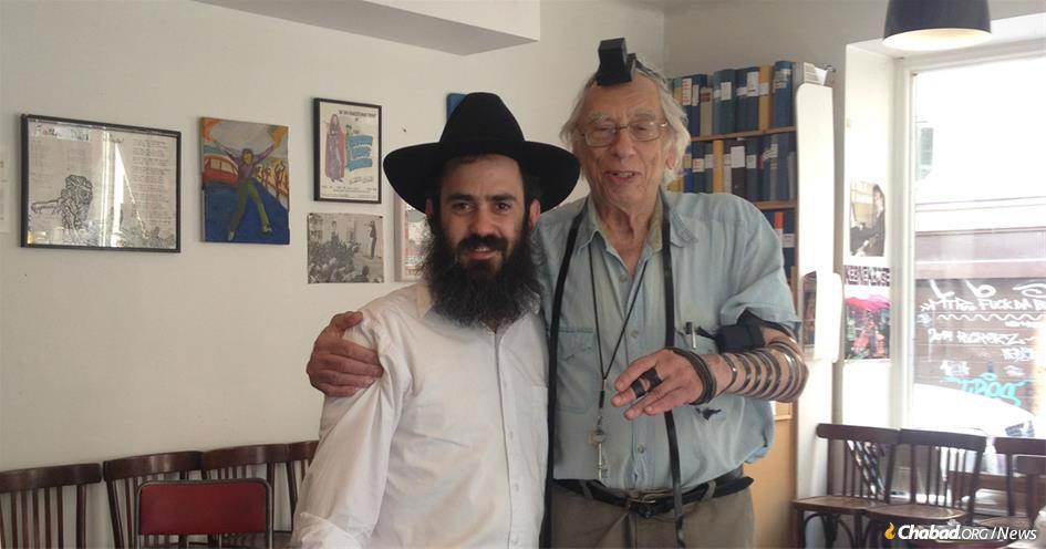 Folk-music impressario Israel Goodman “Izzy” Young in Stockholm, Sweden, with Rabbi Chaim Greisman