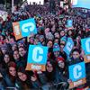 Thousands of Jewish Teens Energize Times Square