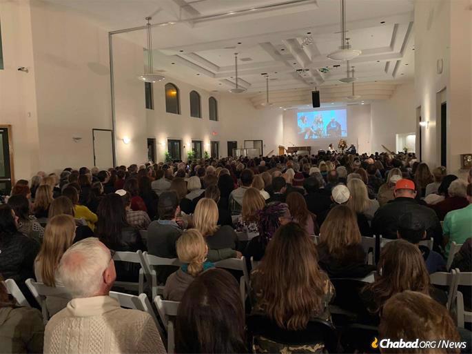 A recent lecture at Chabad of Poway, which draws attendees from all walks of Jewish life. (File photo: Chabad of Poway, Calif.)
