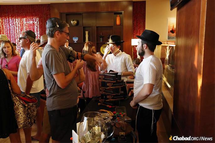 Tefillin at a community event