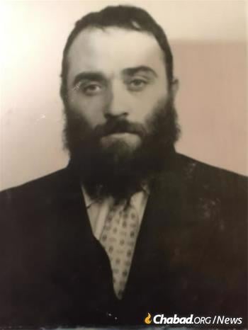 As a young man in the USSR, a significant part of his work entailed providing for the physical needs of yeshivah students in far-flung locations, necessitating travel across the Soviet Union.