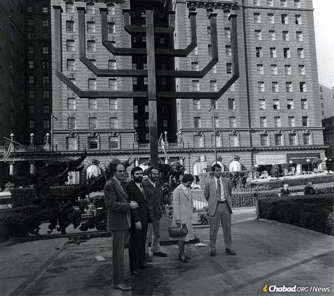 This giant menorah made out of mahogany sparked thousands of points of light all across the world. (Photo: Rabbi Chaim Drizin)