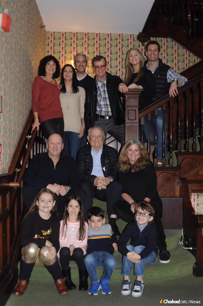 Henry with his children and grandchildren a week before his bar mitzvah