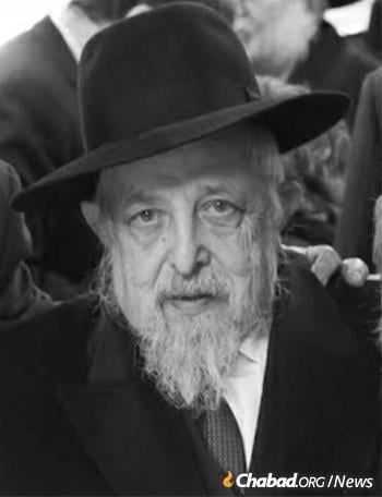 Rabbi Gurary during his years as rabbi of Chevra Shas synagogue.