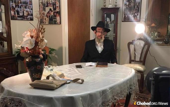 Rabbi Yosef Gourarie of Oak Park, Mich., records an in-depth lesson of Likkutei Sichot in Yiddish. Presentations are available for students in a number of languages and on every level.