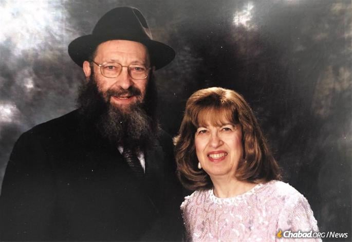 Yitzchok and Reitza Kosofsky were stalwarts of the Chicago Jewish community for decades.