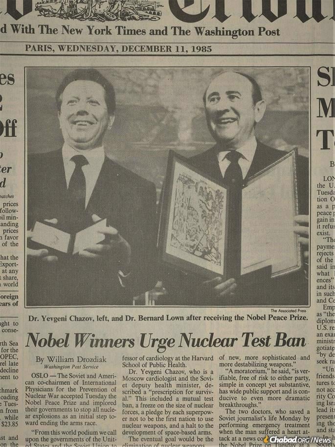 Lown (right) with Soviet Dr. Yevgeny Chazov, the co-founder of IPPNW, accepting the 1985 Nobel Peace Prize as covered on the front page of the International Herald Tribune.