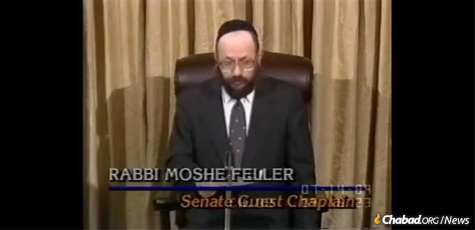 Rabbi Feller delivering the invocation to the Senate in 1989.