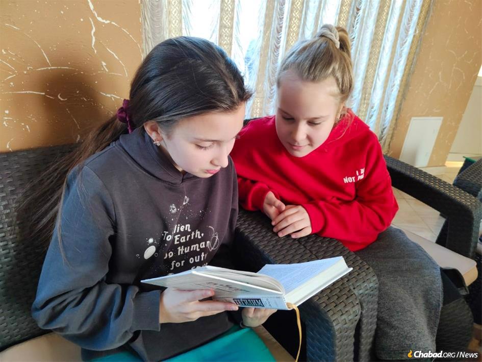 Young girls recite chapters of Psalms as Ukraine descends into all-out war.