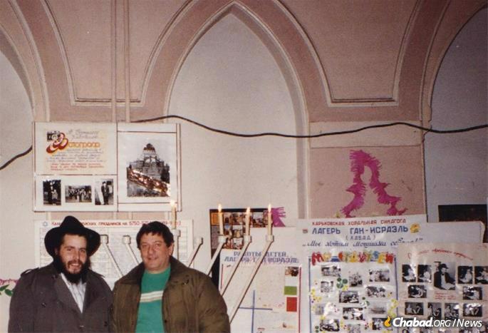 Rabbi Moscovitz with Grigory Shochet, who has been the school’s director since its founding.