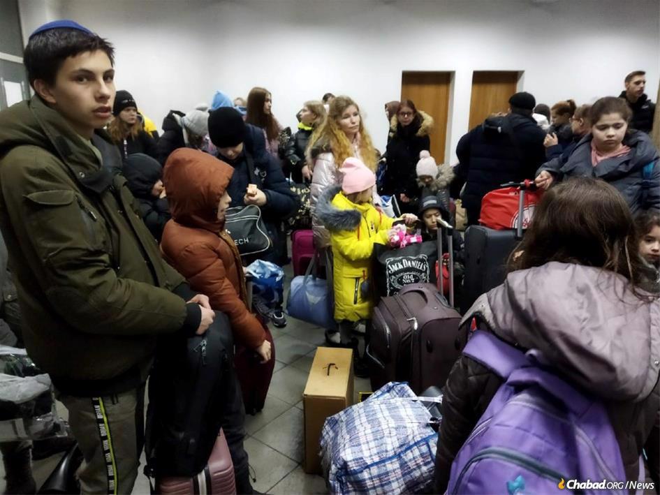 More than 140 students and staff arrived in Romania from a children's home in Zhitomir.