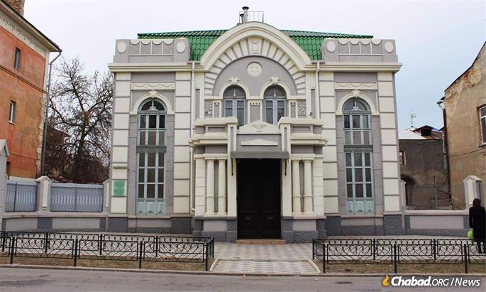 The Kherson synagogue. The city has become home to a plethora of Jewish activities, including a day school, summer camp, soup kitchen and mikvah.