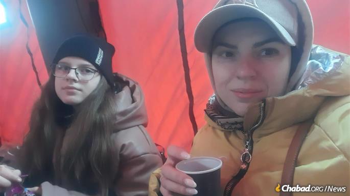 On the other side of the Slovenian border, Tania and Veronkia enjoyed hot drinks and kosher food before continuing their journey.