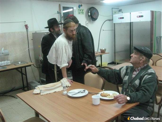 Krivitski ran a Colel Chabad soup kitchen for more than 10 years.