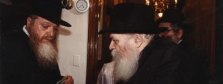 Rabbi Yosef Rosenfeld, 89, Made Immigrant School a Global Powerhouse