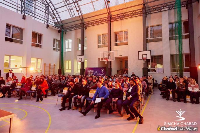 A Chanukah gathering at the Simcha School in Kiev.