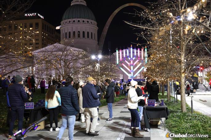 500 people gathered for the inaugural lighting of The Staenberg Menorah, the largest menorah west of the Mississippi, near the Gateway Arch in St. Louis - Credit: Bill Motchan for Chabad of Greater St. Louis