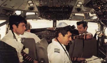 El Al pilots put on tefillin before departure