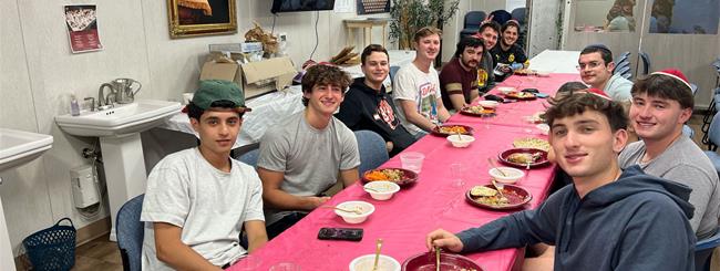 FSU Chabad Offers Refuge During Passover After Campus Shooting Leaves 2 Dead