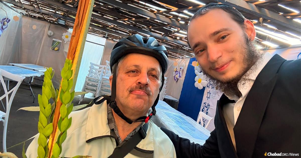 Since their arrival in Gomel just before Rosh Hashanah, Rabbi Menachem Mendel and Rochel Kot have launched programs and events for community members of all ages.