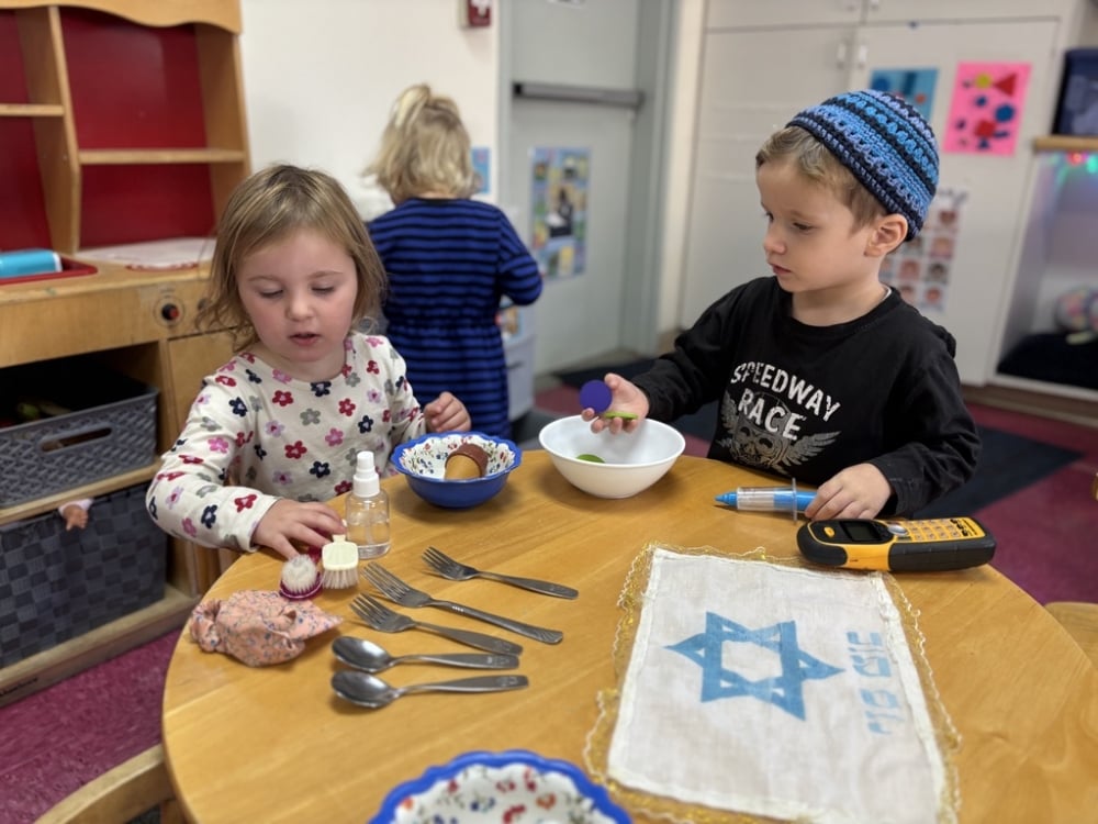 Little Explorers: Ages 3, 4, and 5