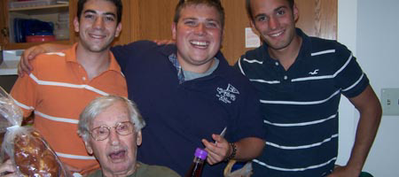 ZBT brothers delivered food packages to Jewish Philadelphia residents during their national convention last week.