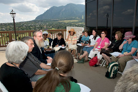 A class in the shadow of the Colorado mountains, where some 300 are participating in the National Jewish Retreat, a project of the Rohr Jewish Learning Institute. Photos: Menachem Serraf