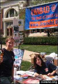 An information table at the University of Illinois at Urbana-Champaign