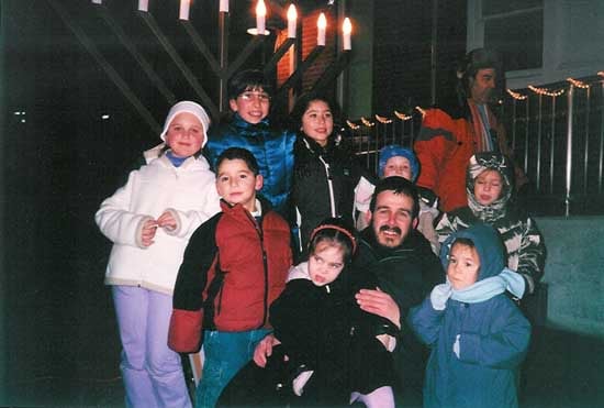 Woodcliff, New Jersey - Publicizing the Chanukah Miracle of Chanukah
