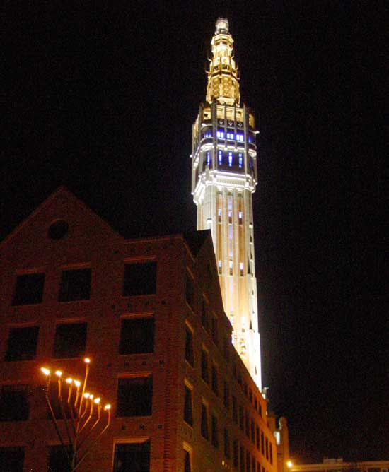 Lille, France - Publicizing the Chanukah Miracle