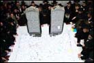 Emissaries of the Lubavitcher Rebbe Gather at His Resting Place