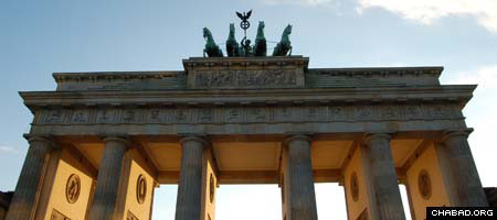 The Brandenburg Gate in Berlin, which Jewish students from the University of Illinois at Urbana-Champaign will visit as part of an alternative Spring Break trip