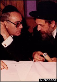 Before the success of Paris’ first post-World War II day school established it as one of the most modern Jewish educational institutions in the world, Rabbi Hillel Pevzner would go door to door looking for students.