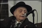Rabbi Hollander Speaks the “Language of Lubavitch”