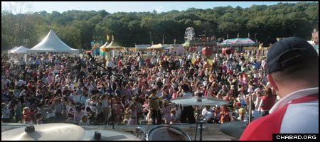 Thousands of people showed up the 2008 Jewish Renaissance Festival, a project of the Lubavitch Center of Essex County, N.J., that this year will stretch across Labor Day Weekend.