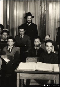 From its first days, Montreal’s Jewish day school attracted a wide selection of boys from the community. Gerlitzky, standing, was the institution’s first Talmudic studies instructor.