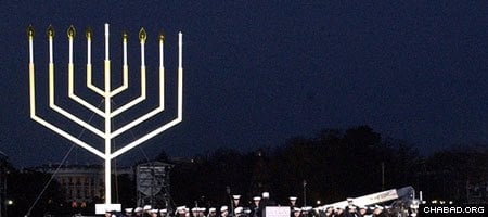 A U.S. military band plays Chanukah melodies at the annual lighting of the National Menorah in front of the White House. (File photo)