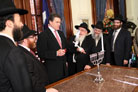 Texas Governor Welcomes Rabbinical Delegation to Capitol Office