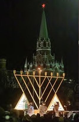 Moscow, Russia - Publicizing the Chanukah Miracle